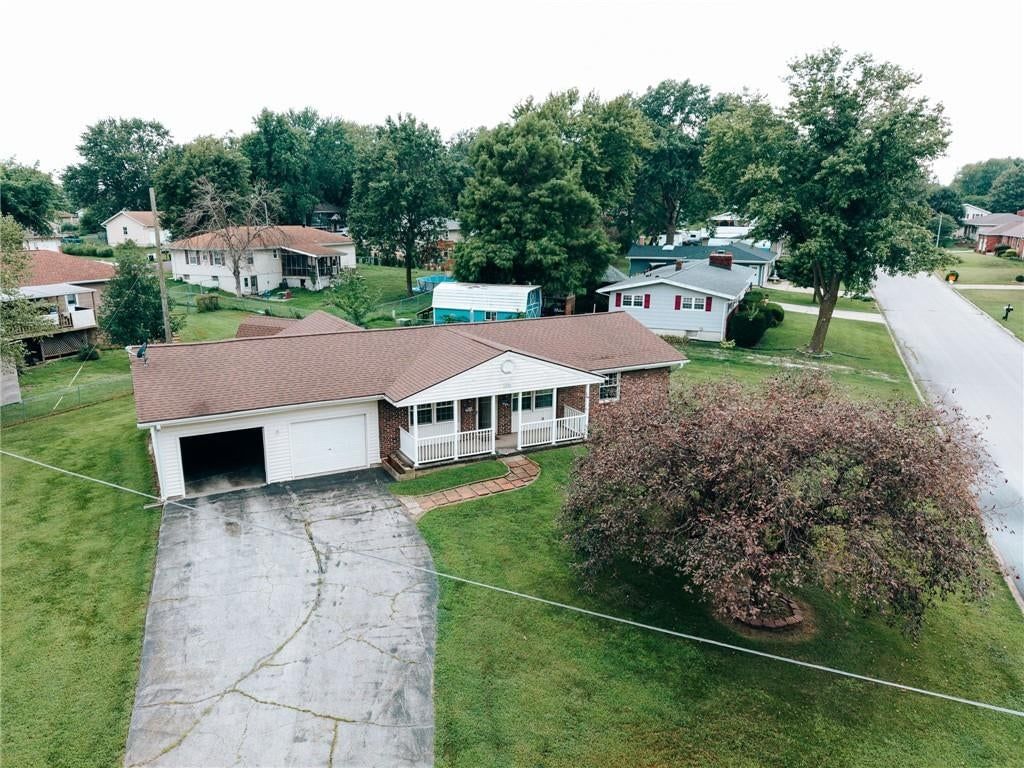 1816 Eastview Drive — photo 30