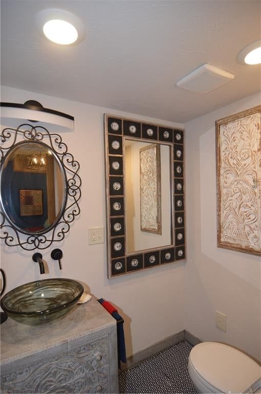 8424 S Russell Road — photo 37