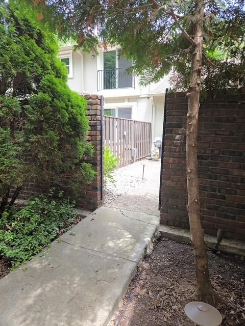 2202 Condolea Terrace — photo 1