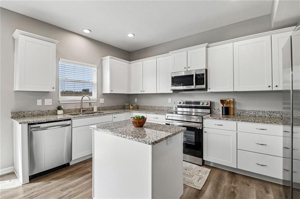 1705 NW Hilltop Court — photo 13
