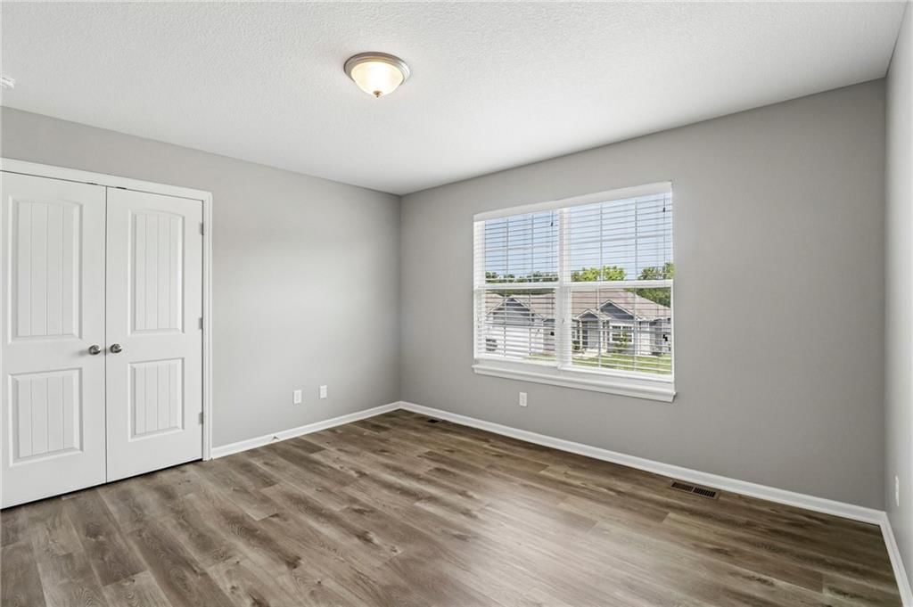 1705 NW Hilltop Court — photo 31