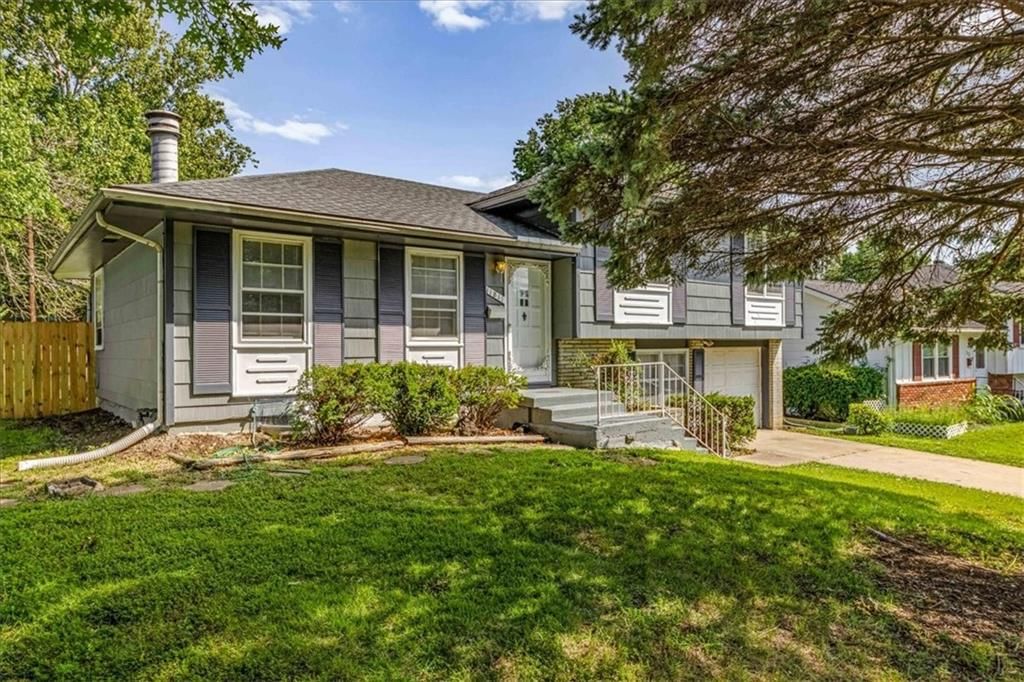 11815 S Beacon Avenue — photo 2