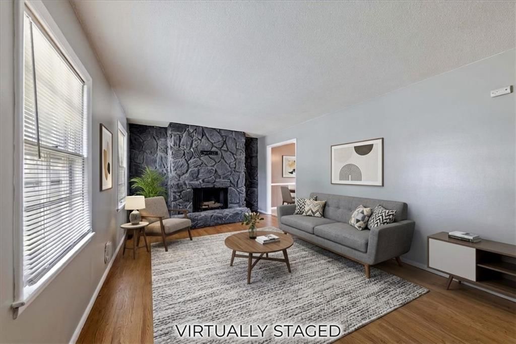 11815 S Beacon Avenue — photo 3