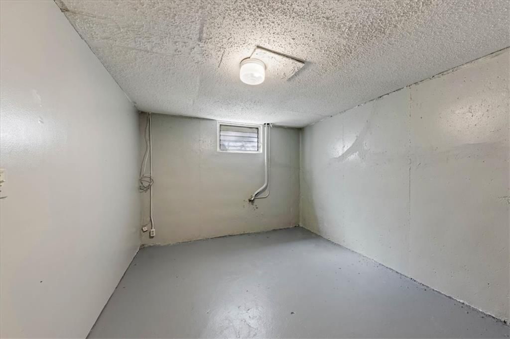 11815 S Beacon Avenue — photo 25