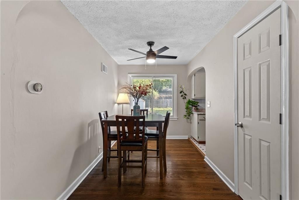 Photo 7 of 19 - 8606 E 79 th Street, Kansas City, MO 64138