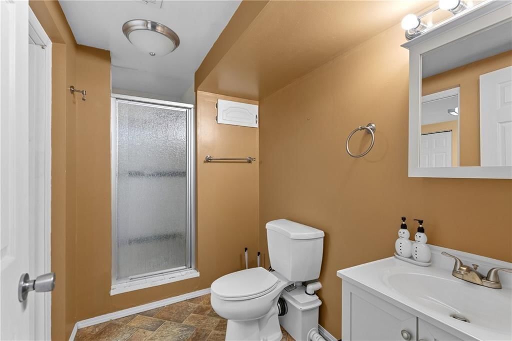 Photo 13 of 19 - 8606 E 79 th Street, Kansas City, MO 64138