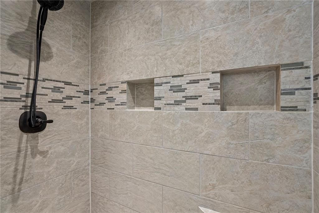 8205 Caenen Lake Road — photo 18