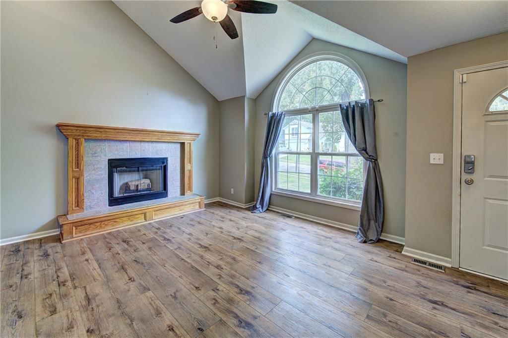8706 N Carson Avenue — photo 4