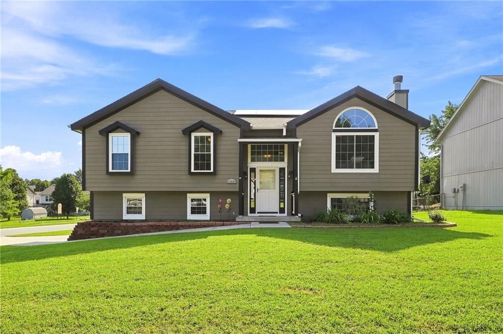 16403 Hinkle Avenue — photo 2
