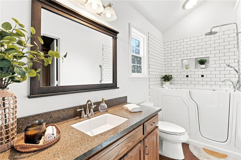16403 Hinkle Avenue — photo 24