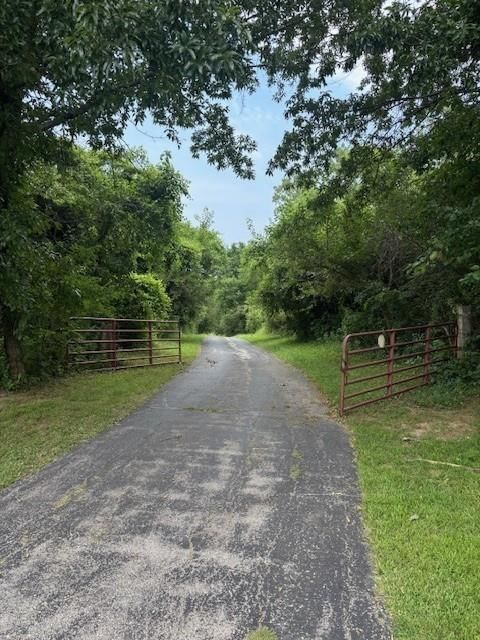 33405 E Oak Hill School Road — photo 1