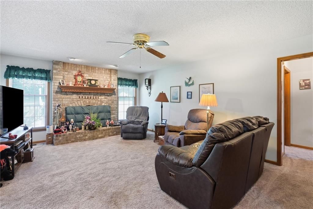 33405 E Oak Hill School Road — photo 5