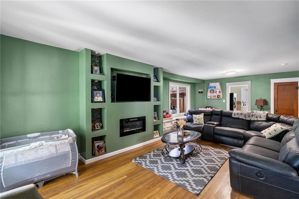 2215 Elizabeth Avenue — photo 5