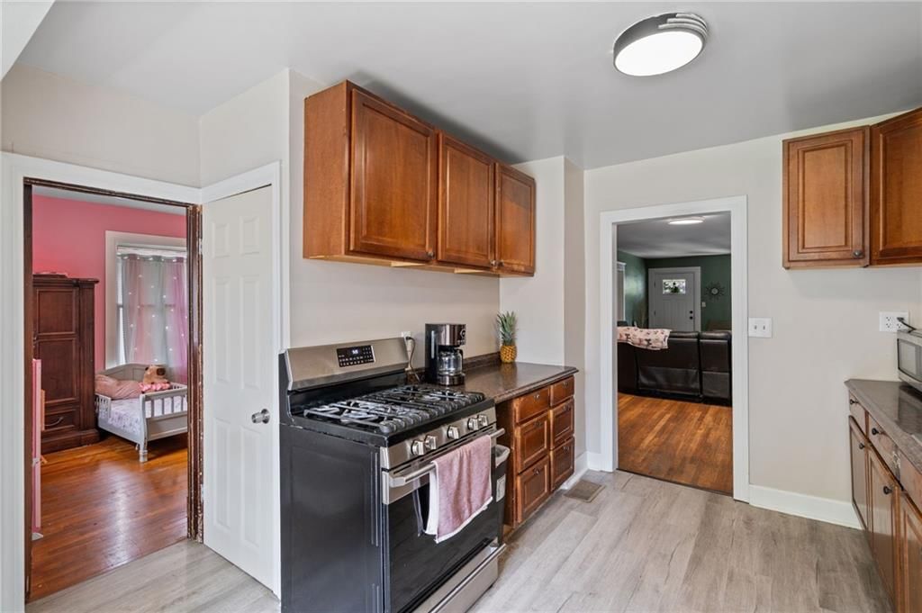 2215 Elizabeth Avenue — photo 14
