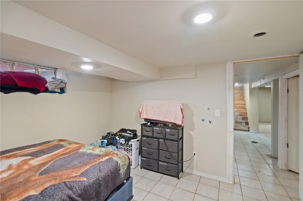 2215 Elizabeth Avenue — photo 27