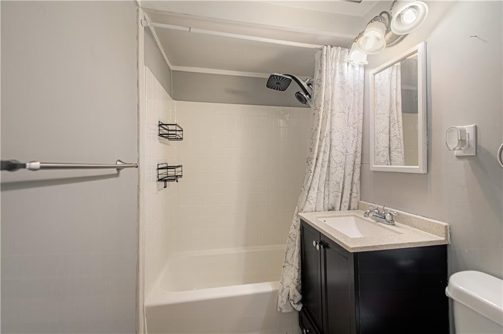 6904 NW Belvidere Parkway — photo 17