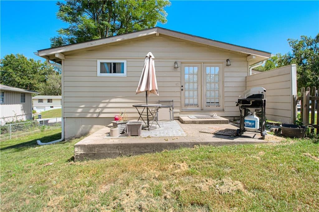6904 NW Belvidere Parkway — photo 26