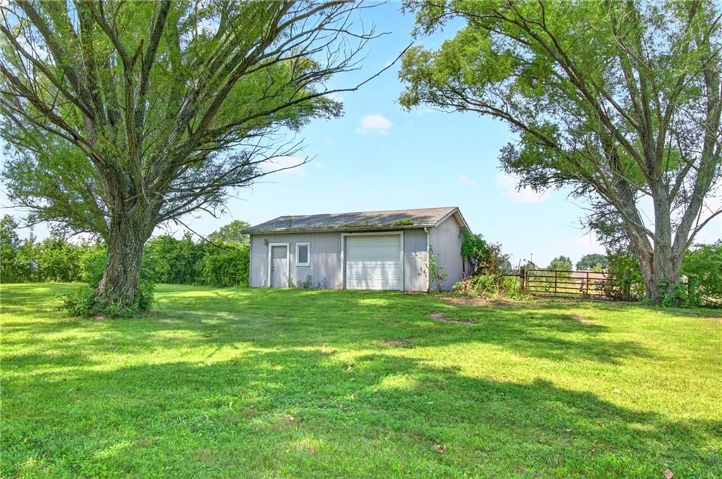 21405 S Harper Road — photo 40