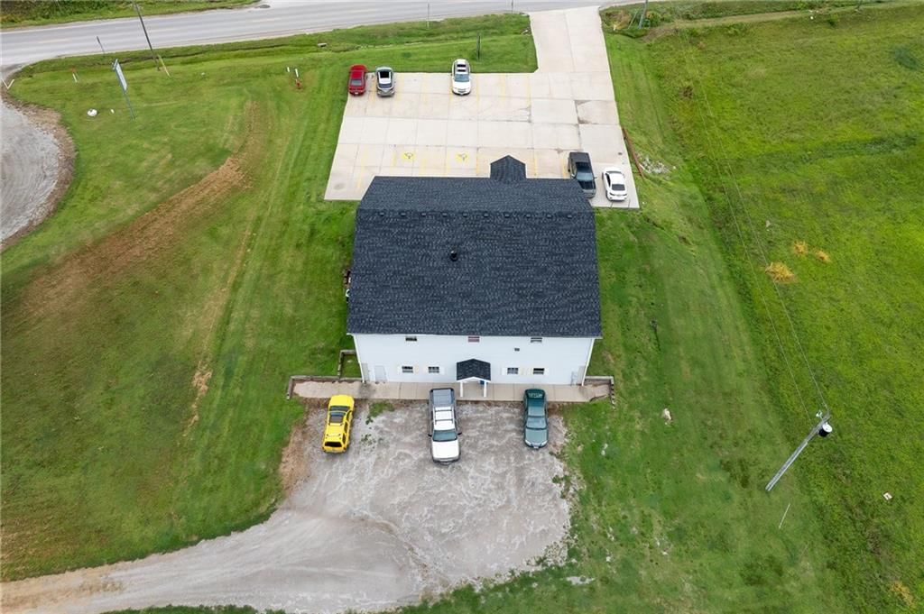 1423 Hwy 59 — photo 13