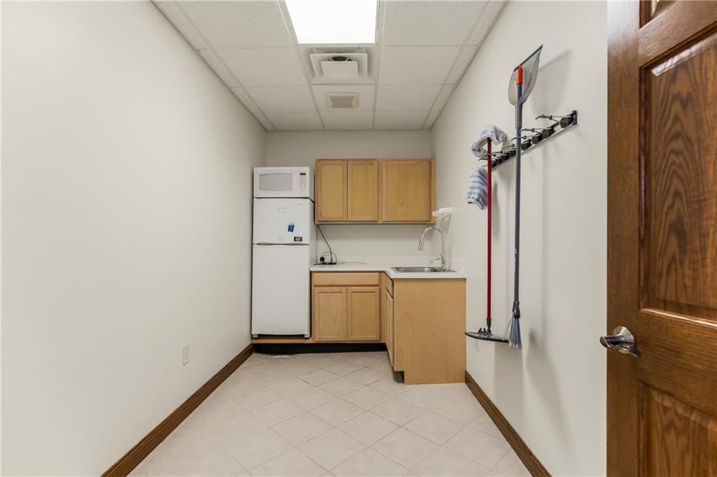 410 Remington Plaza Court — photo 21