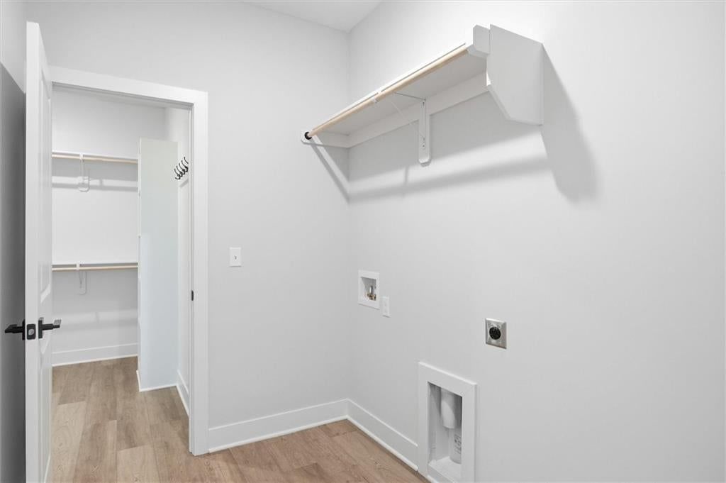 Photo 19 of 26 - 21063 W 225th Street, Spring Hill, KS 66083