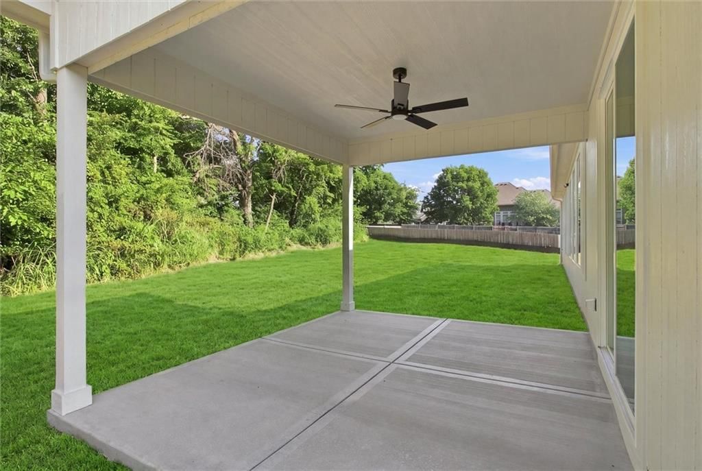 Photo 24 of 26, 21063 W 225th Street, Spring Hill, KS 66083