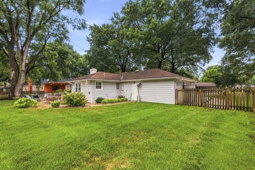 4020 W 96th Street — photo 30