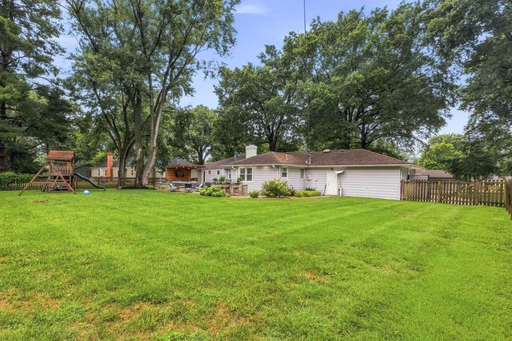 4020 W 96th Street — photo 31