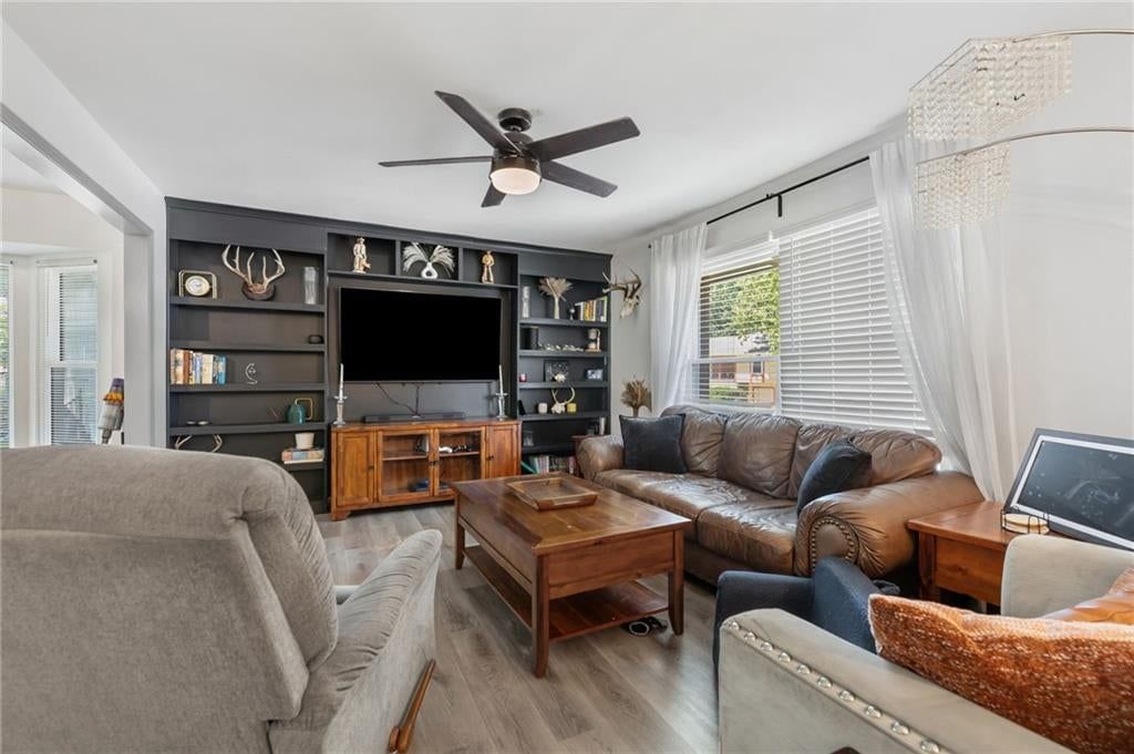 508 NE Grant Drive — photo 4