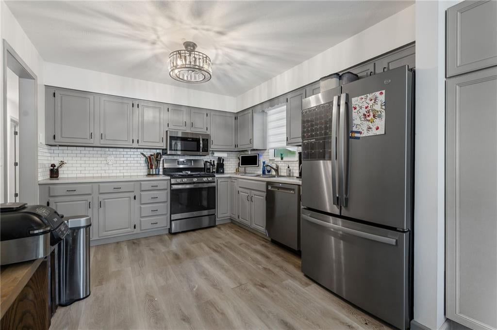 508 NE Grant Drive — photo 8