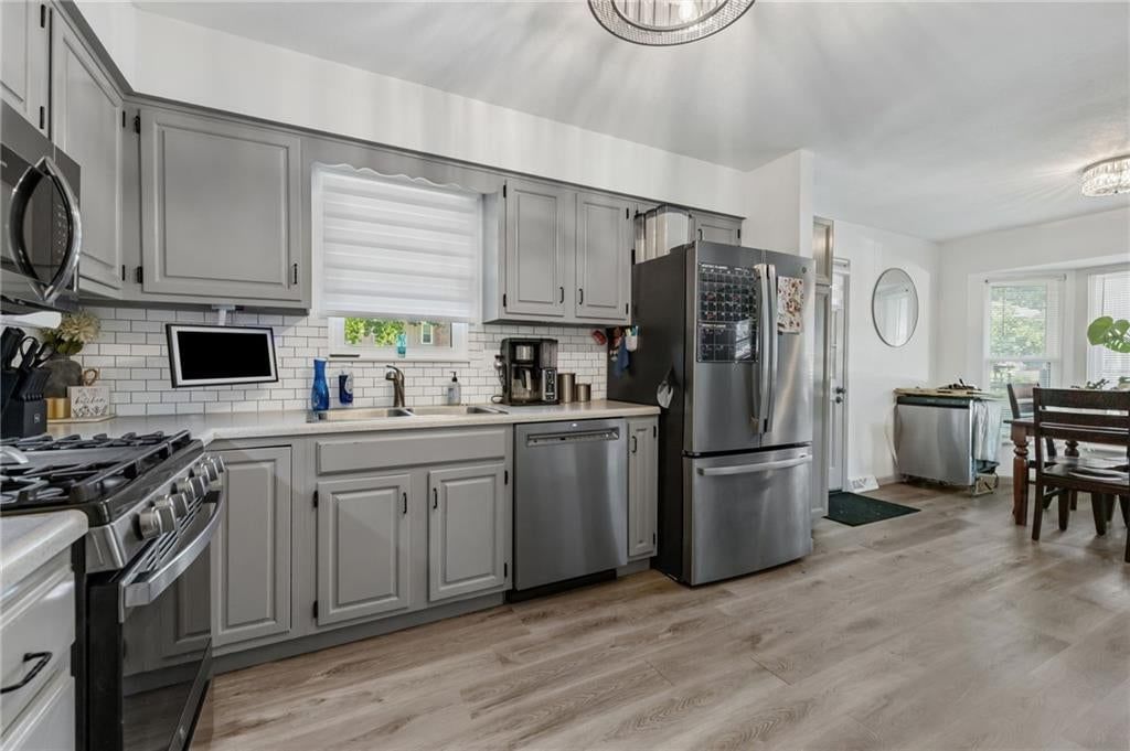 508 NE Grant Drive — photo 9