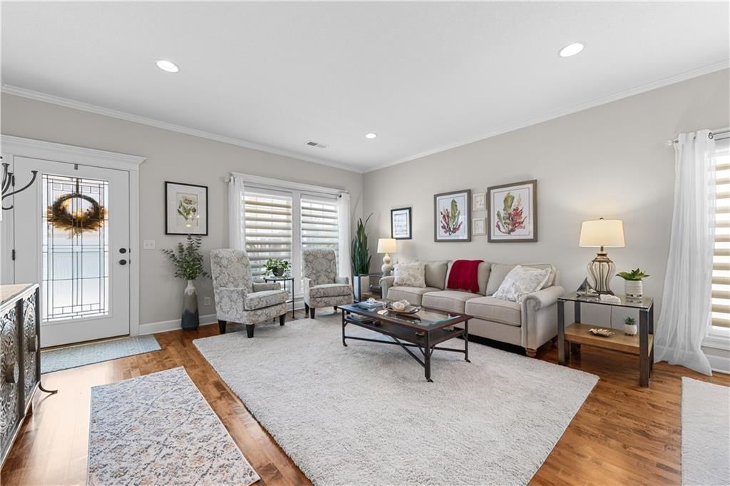 408 E 31st Avenue — photo 6