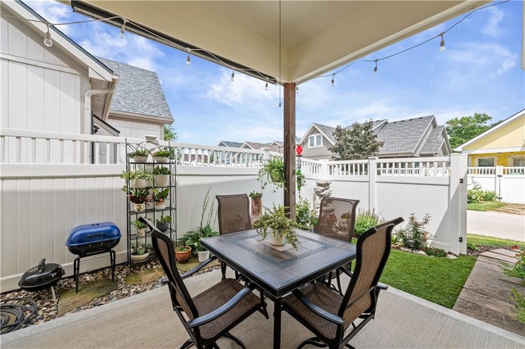 408 E 31st Avenue — photo 36