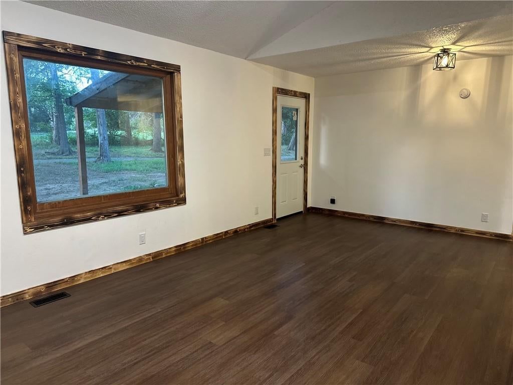 2594 Georgia Road — photo 7