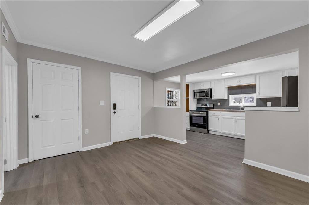 5208 E 8th Street — photo 7