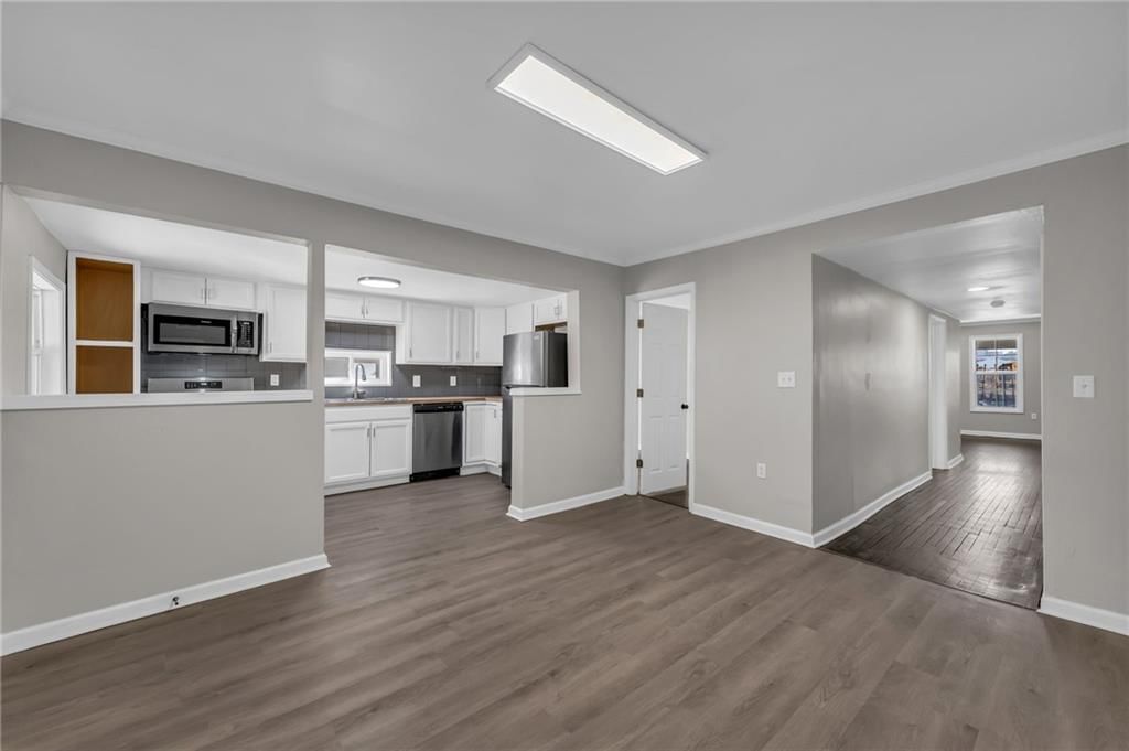 5208 E 8th Street — photo 8