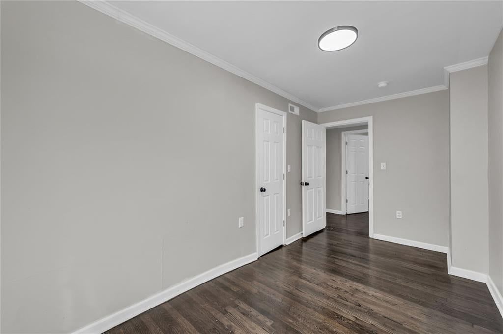 5208 E 8th Street — photo 15