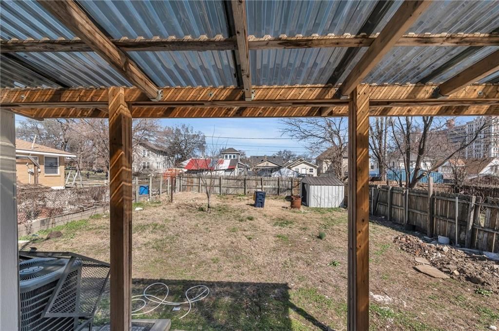 5208 E 8th Street — photo 24