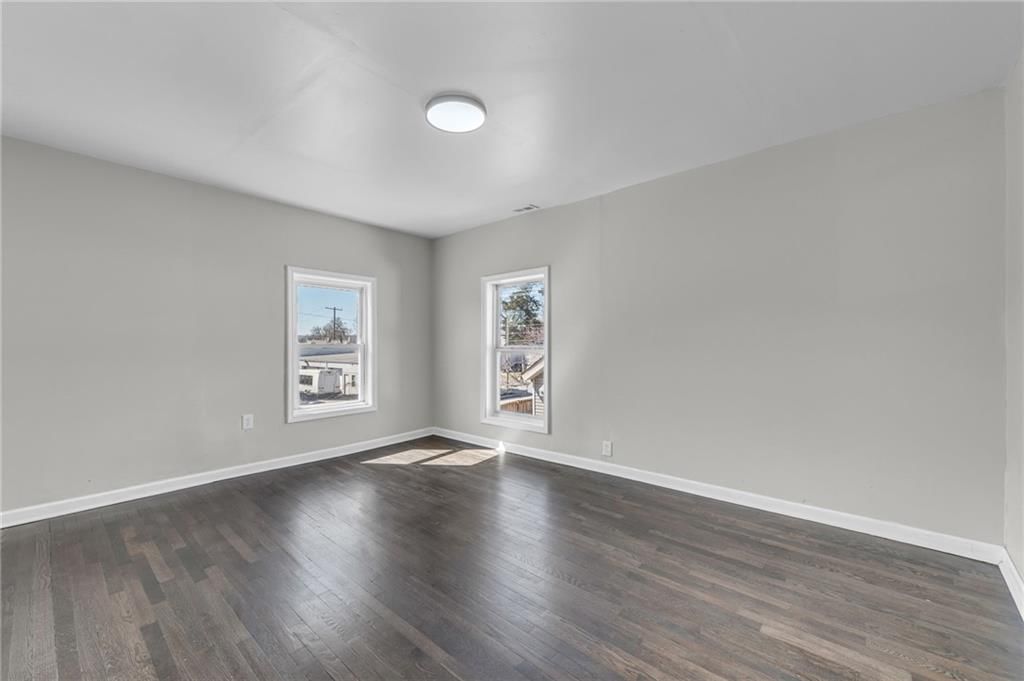 5208 E 8th Street — photo 30