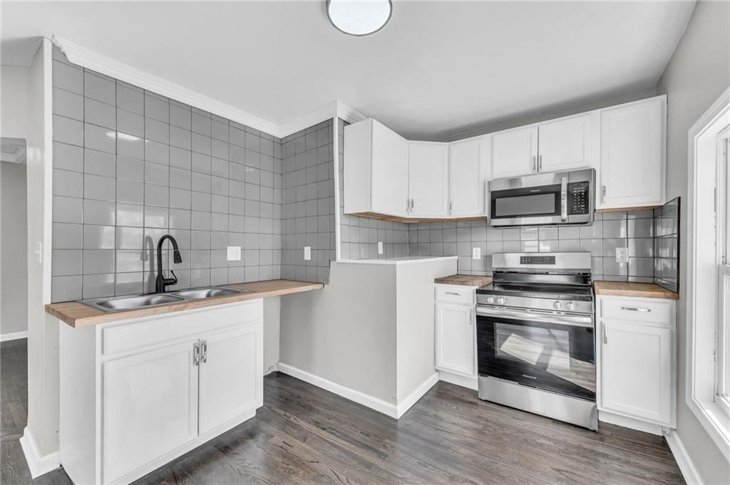 5208 E 8th Street — photo 32
