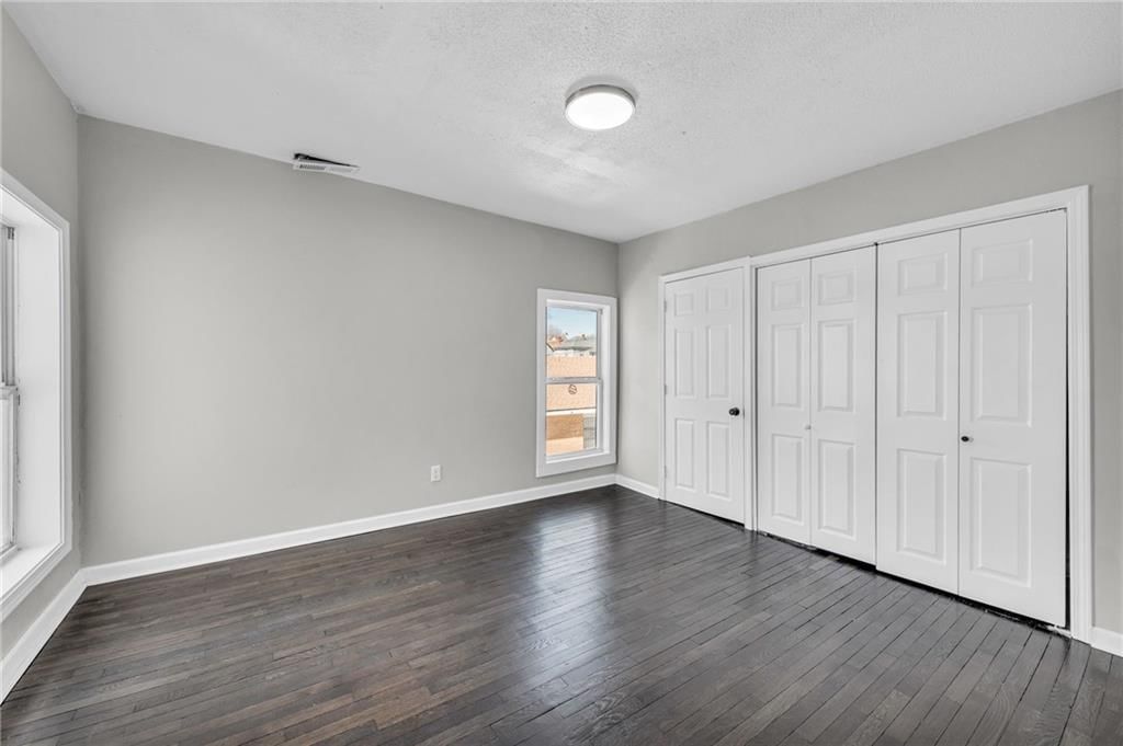 5208 E 8th Street — photo 34