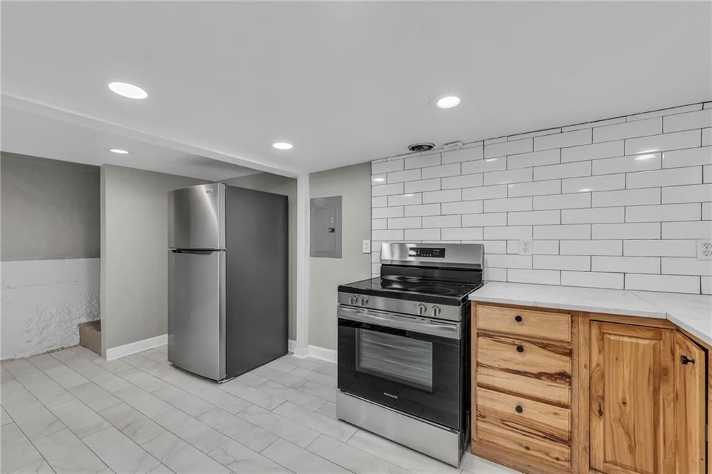 5208 E 8th Street — photo 46