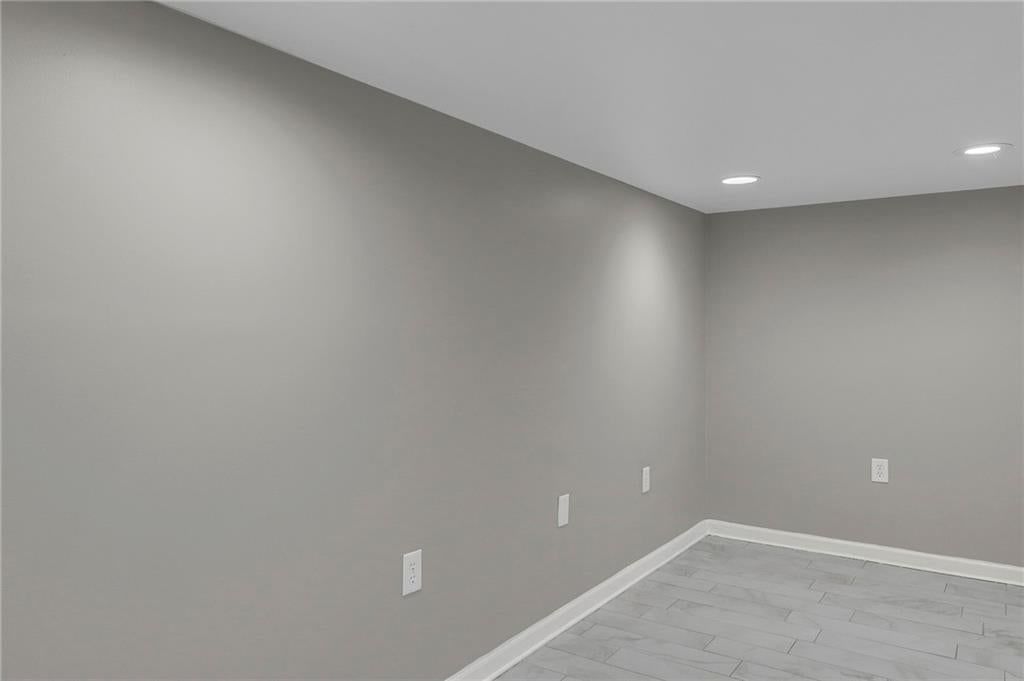 5208 E 8th Street — photo 53