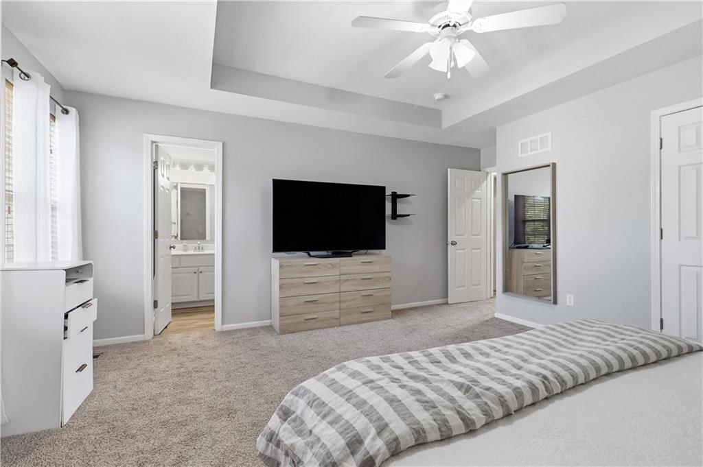 590 S Pine Street — photo 16