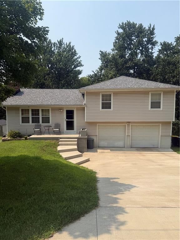 8024 NW Cadwallader Street — photo 1