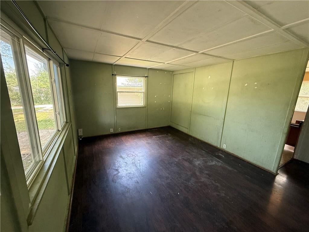 4529 N Forest Avenue — photo 2