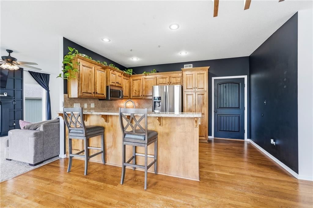 16912 Summit Drive — photo 10