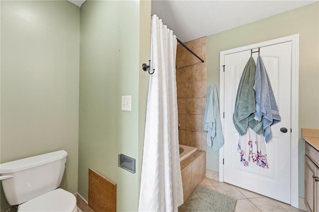 16912 Summit Drive — photo 31