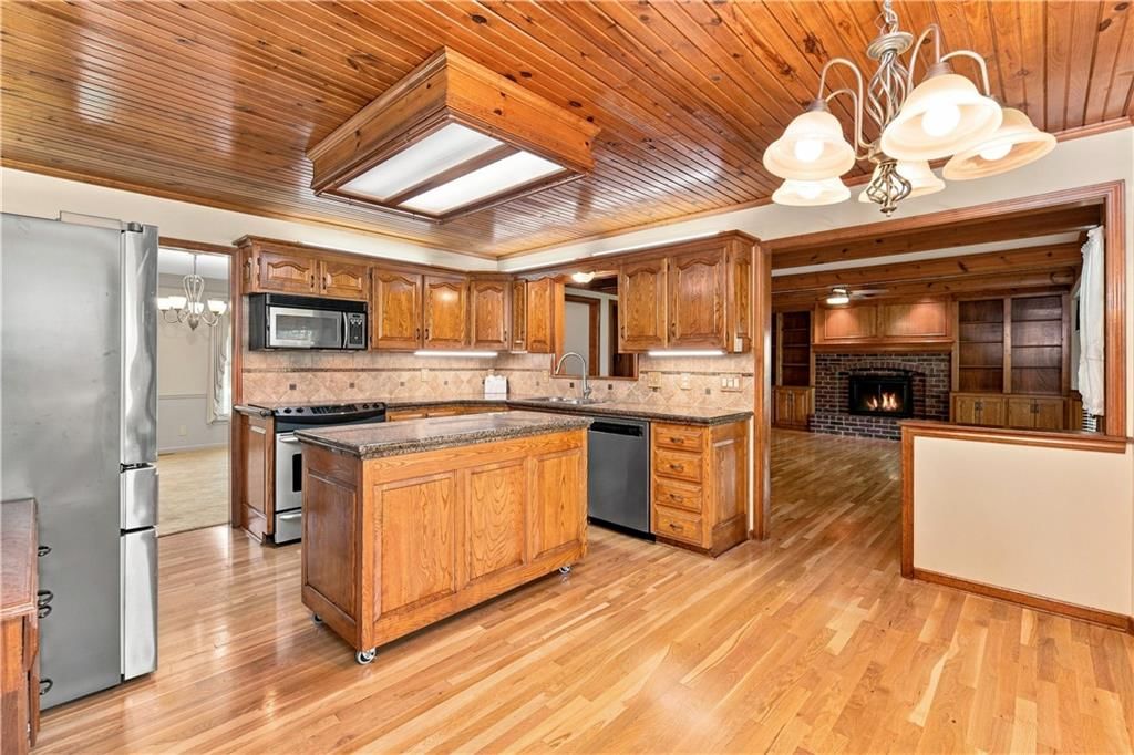 2700 NW Bent Tree Circle — photo 9