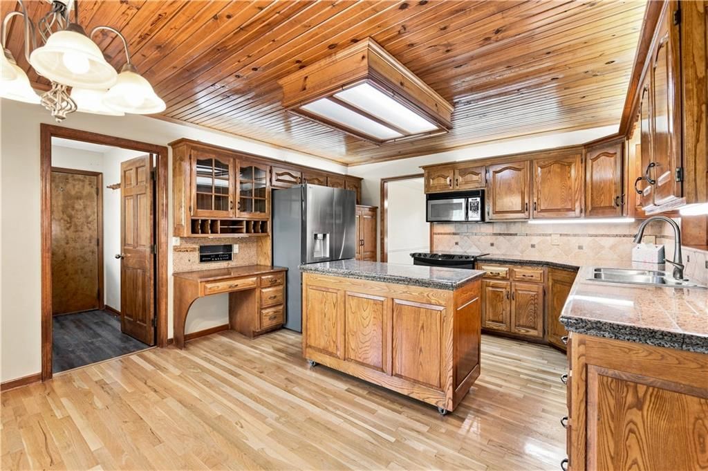 2700 NW Bent Tree Circle — photo 10